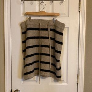 LOFT Black and Cream Knit Skirt